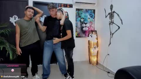 Snapshot of playhardsex chatting on October 13, 12:27 am   online show from October 13, 12:27 am