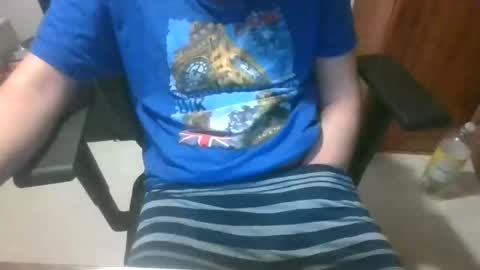 Snapshot of playitsaif11023 chatting on December 29, 12:52 am playitsaif11023 online show from December 29, 12:52 am