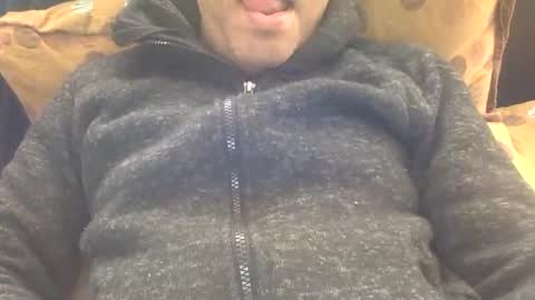 please615167 online show from April 5, 2:02 pm