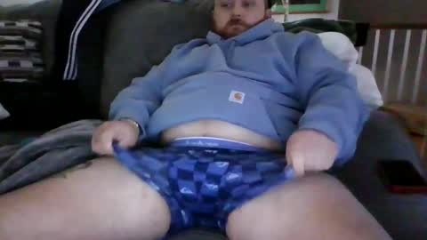 aimtoplease online show from October 24, 6:53 pm