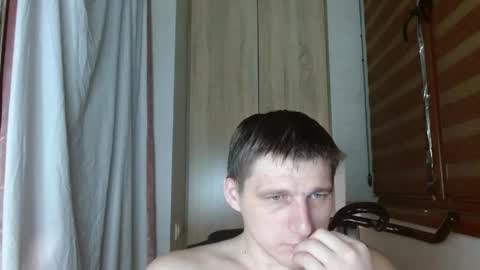 Poliglotjoe2 online show from May 29, 3:27 am