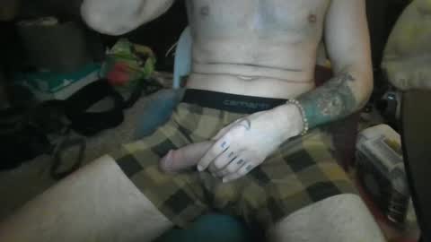 Snapshot of polishrifle3 chatting on January 30, 2:16 am jaws online show from January 30, 2:16 am