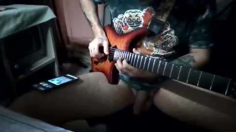 Snapshot of polishrifle3 chatting on October 20, 6:39 am jaws online show from October 20, 6:39 am