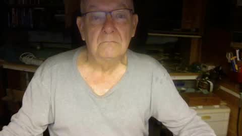 pomme1949 online show from December 6, 8:15 am