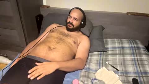 popfizzt online show from December 22, 1:33 pm