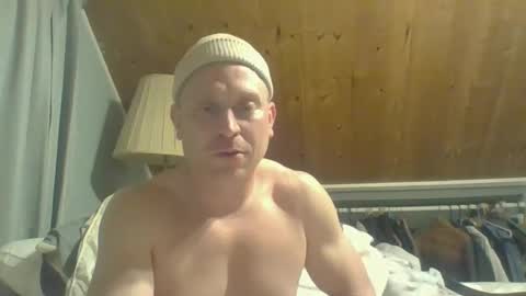 poppawheelie1234 online show from May 30, 4:56 am