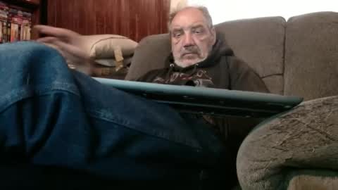 Snapshot of porkingit400 chatting on December 9, 7:35 pm porkingit400 online show from December 9, 7:35 pm