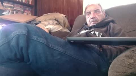 Snapshot of porkingit400 chatting on December 25, 3:28 pm porkingit400 online show from December 25, 3:28 pm