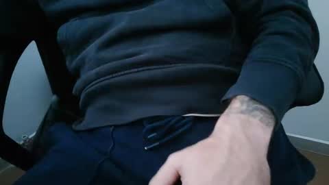 porw23 online show from October 17, 7:34 am