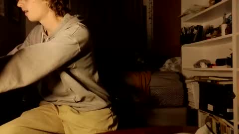 Snapshot of powertopbottom chatting on October 23, 4:49 am PowerSwitch online show from October 23, 4:49 am