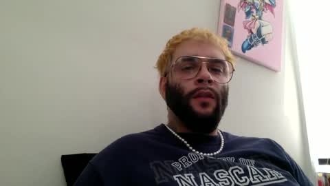 prettyglazed online show from August 9, 12:44 pm