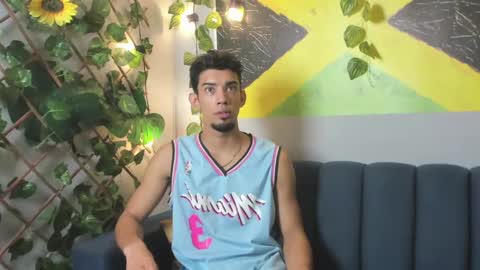 Snapshot of prince_arthur77 chatting on October 23, 1:58 pm prince_arthur77 online show from October 23, 1:58 pm
