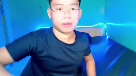 val online show from May 5, 10:28 am