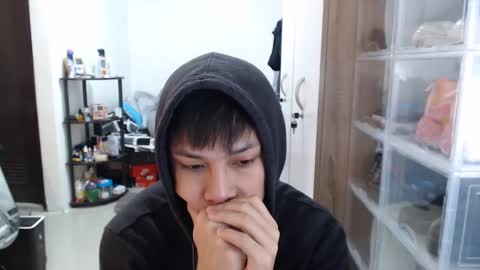 Snapshot of princeadrianx chatting on March 5, 7:16 am Prince Adrian online show from March 5, 7:16 am