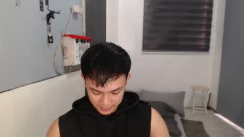 Snapshot of princeadrianx chatting on October 28, 8:06 am Prince Adrian online show from October 28, 8:06 am