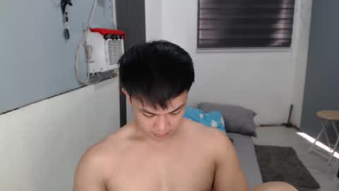 Snapshot of princeadrianx chatting on October 23, 7:34 am Prince Adrian online show from October 23, 7:34 am