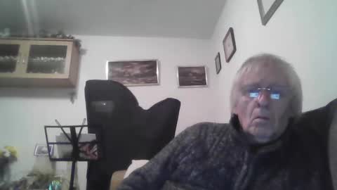 proudwelshman online show from December 7, 11:34 pm