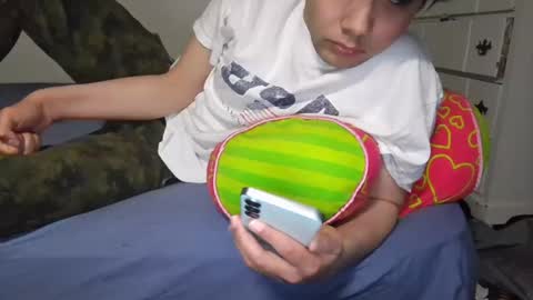 Prozacplz online show from October 10, 4:17 am