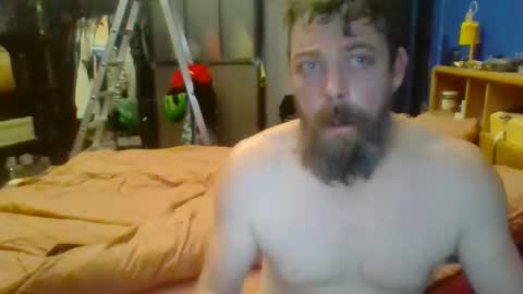 pug2222 online show from January 8, 9:31 pm