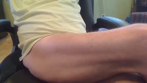 pulltoy1 online show from February 5, 8:46 pm