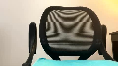 punkerboi182 online show from December 3, 2:17 am