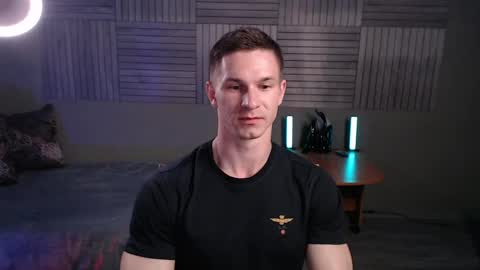 puremenshape online show from May 13, 6:27 pm