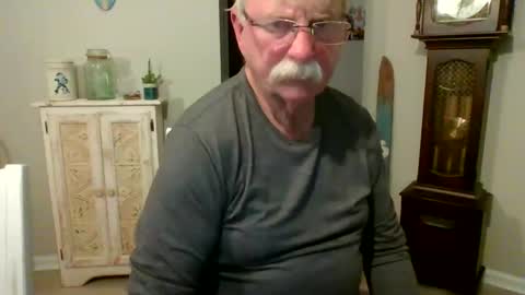 purpleshroom online show from January 24, 4:37 am