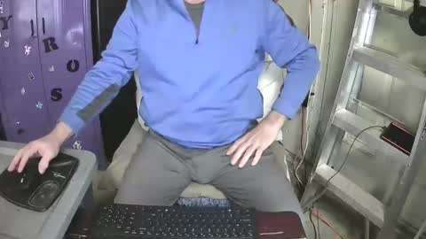 Snapshot of pussy_licker0127 chatting on February 27, 4:32 pm Mark online show from February 27, 4:32 pm