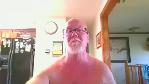 Snapshot of pussylover1365 chatting on September 26, 9:12 pm pussylover1365 online show from September 26, 9:12 pm