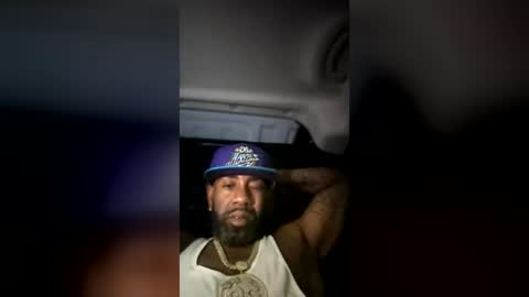 q_hefner52 online show from July 11, 5:09 am