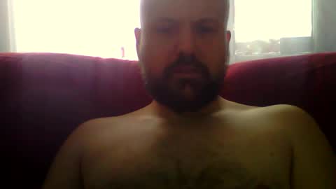 Snapshot of quebecboy233 chatting on January 8, 2:35 pm quebecboy233 online show from January 8, 2:35 pm