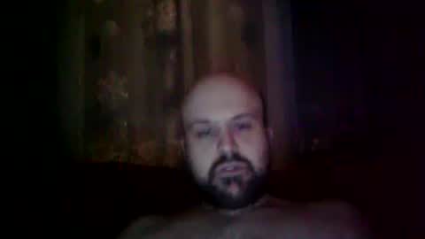 Snapshot of quebecboy233 chatting on December 21, 2:09 am quebecboy233 online show from December 21, 2:09 am