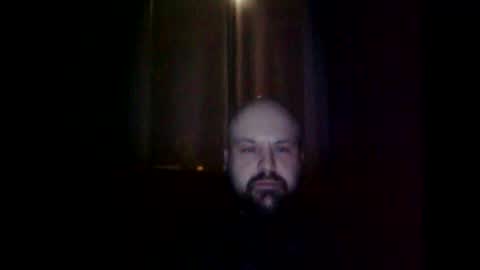 Snapshot of quebecboy233 chatting on March 11, 2:21 am quebecboy233 online show from March 11, 2:21 am