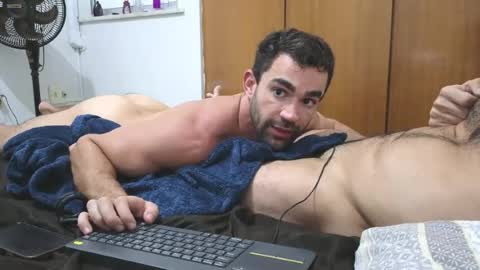 rafaelobrand online show from April 12, 8:38 am