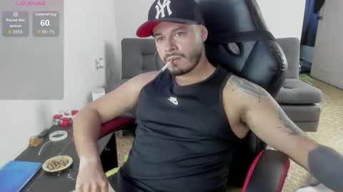 ragnar_lothbrok77 online show from November 16, 6:32 pm