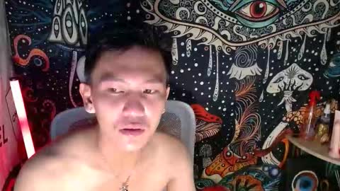 ralfhuge24 online show from May 23, 10:59 pm
