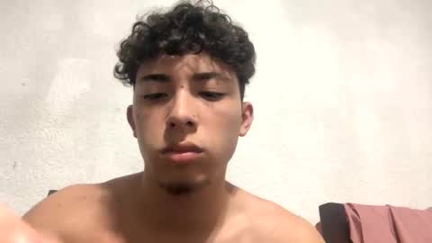 ramiroo2312 online show from February 28, 6:10 am