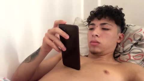 ramiroo2312 online show from February 19, 11:38 am