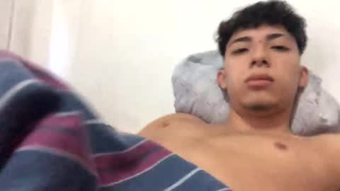 ramiroo2312 online show from February 16, 9:59 pm