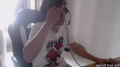 Ramiro online show from March 8, 1:23 pm