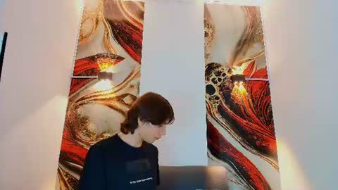 raphael_nyon1 online show from June 17, 3:52 am