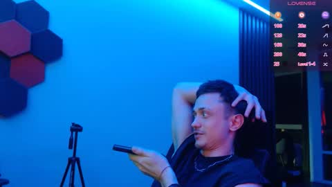 Snapshot of ravine_doleg chatting on September 14, 12:01 am Alex Nash online show from September 14, 12:01 am