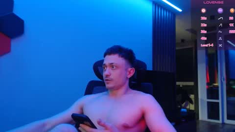 Snapshot of ravine_doleg chatting on October 15, 1:24 am Alex Nash online show from October 15, 1:24 am