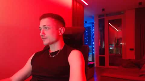 Snapshot of ravine_doleg chatting on February 13, 9:50 pm Alex Nash online show from February 13, 9:50 pm