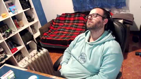 ravingr3d3 online show from February 1, 9:51 pm