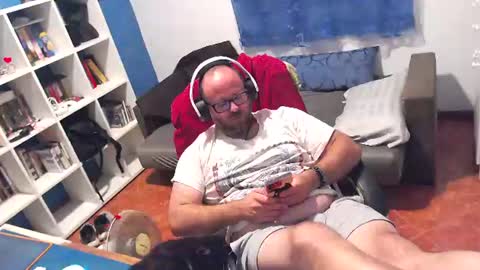 ravingr3d3 online show from July 10, 11:39 pm
