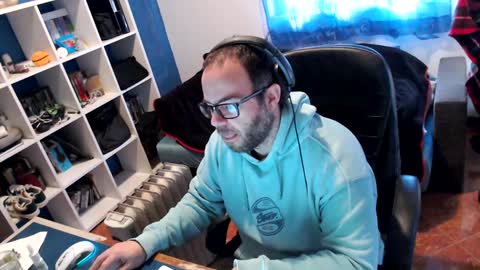 ravingr3d3 online show from February 4, 9:07 am