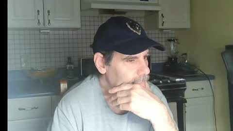 Ray online show from April 6, 7:42 am