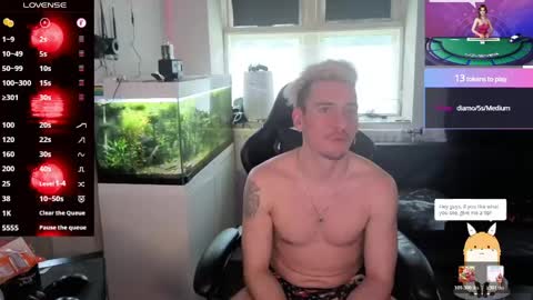 Rayzel online show from June 2, 5:14 pm