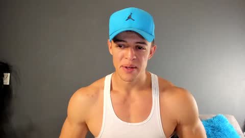 twitter REECET26 instagram RECCETAYLOR online show from December 20, 12:30 am